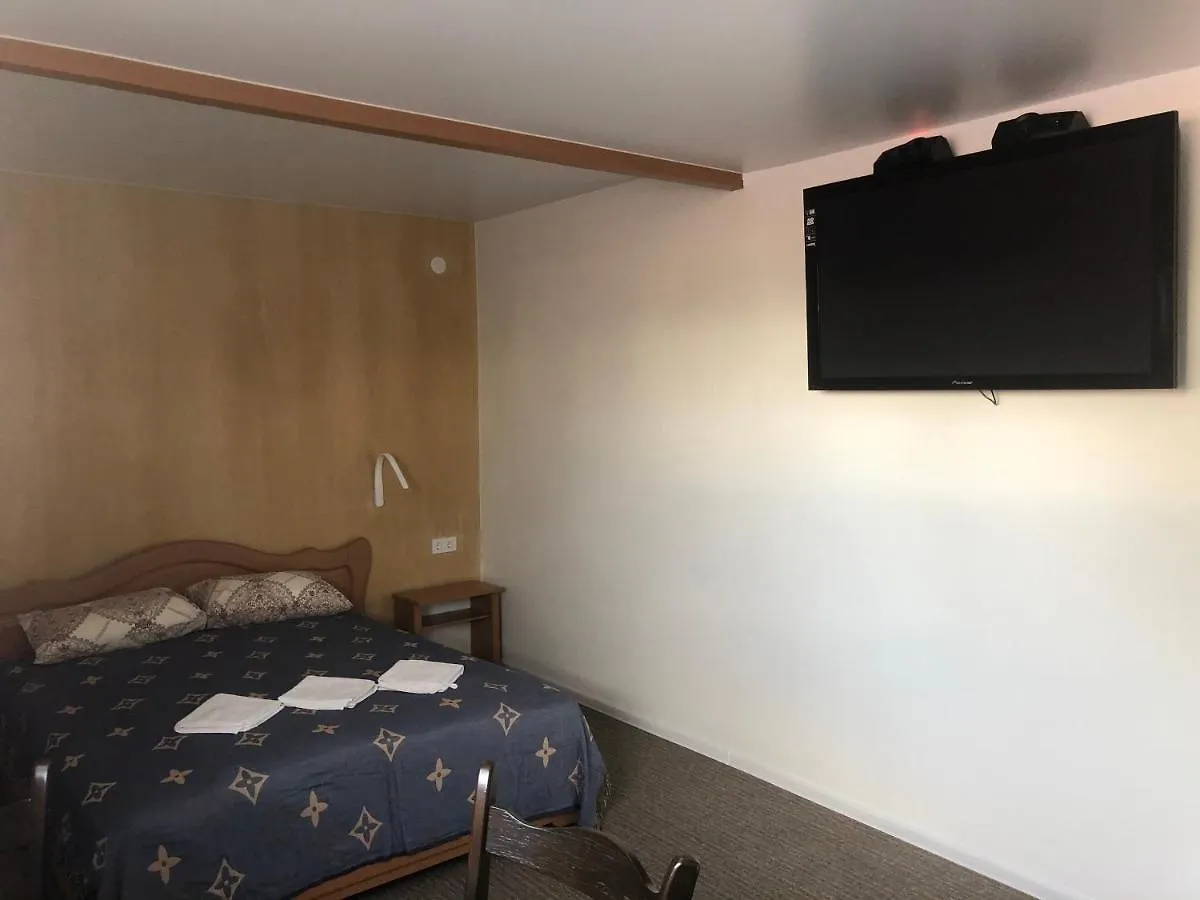 Саквояж Вокзал Bed & Breakfast Lviv Ukraine